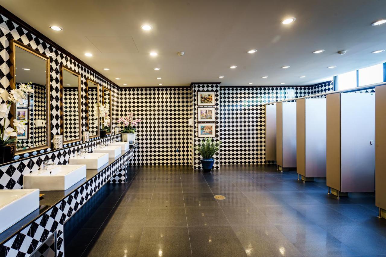 Lux Boutique Hotel Nonthaburi Eksteriør billede